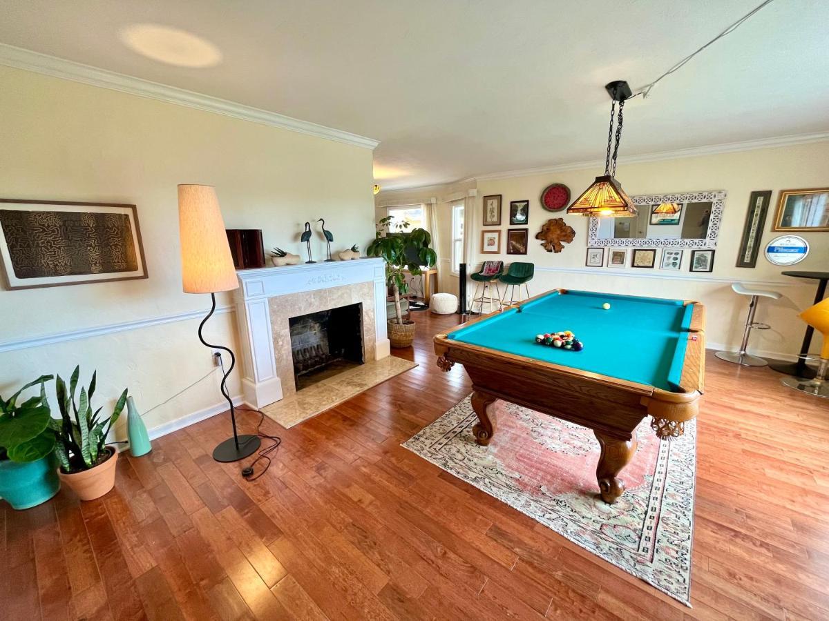 Spacious Renovated Petaluma Home- Pool Table, Fire Pit, Parking Dış mekan fotoğraf