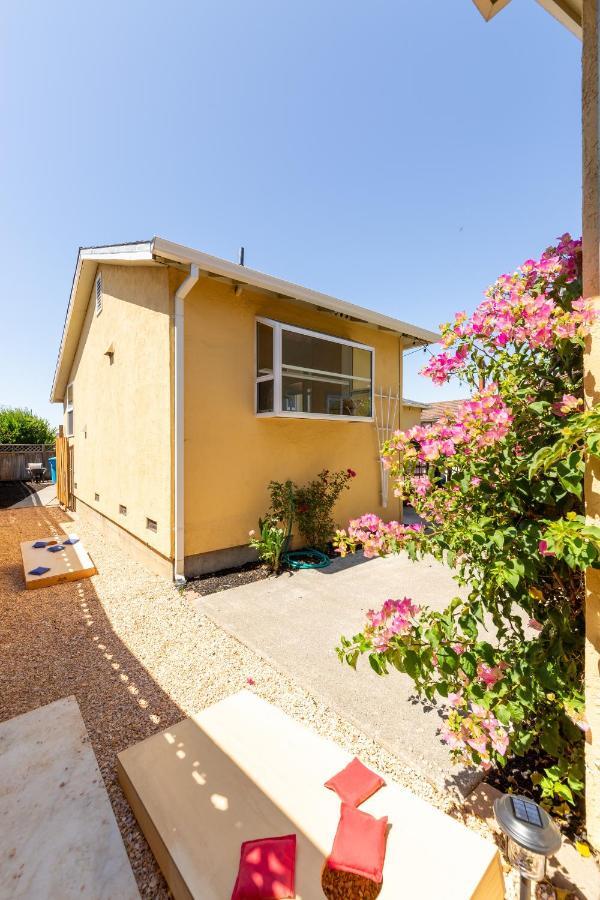 Spacious Renovated Petaluma Home- Pool Table, Fire Pit, Parking Dış mekan fotoğraf